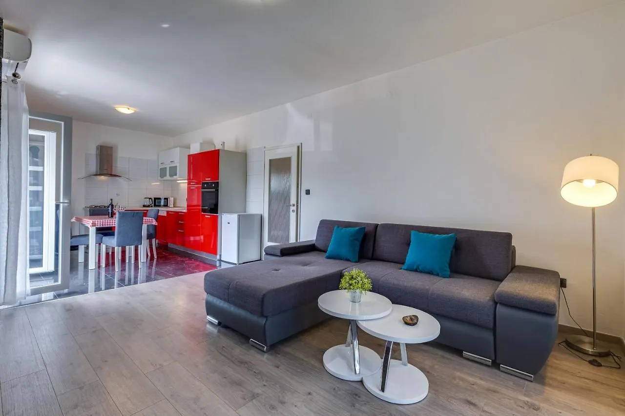Apartment A & J Petrčane